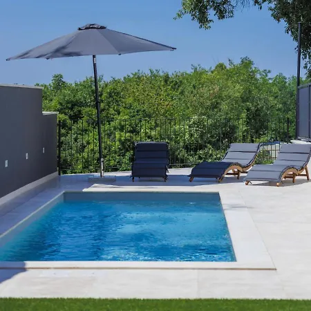 Luca By Interhome * Tinjan